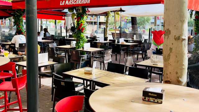 Ayudante de Camarero/a