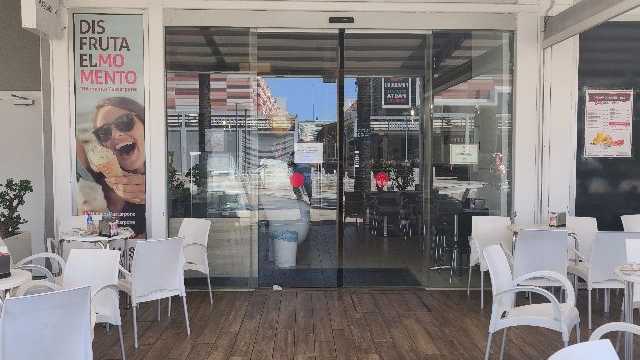 Dependiente de cafetería -Heladería