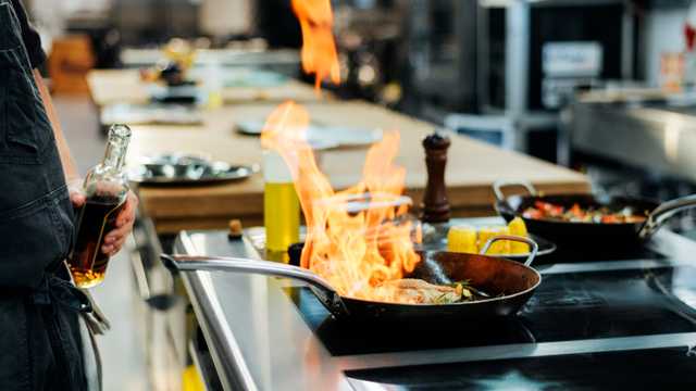 Ayudante/a de Cocina