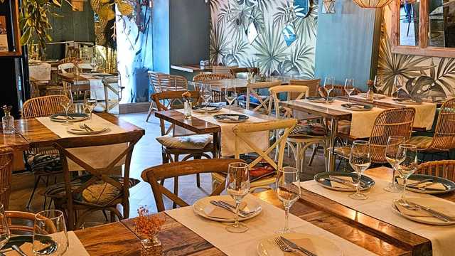 Camarero/a de RESTAURANTE