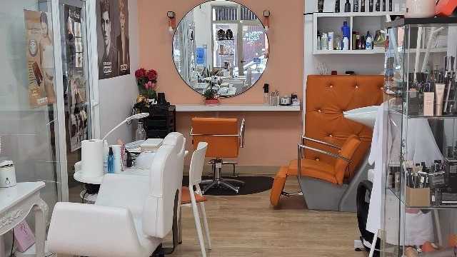 Estilista con experiencia