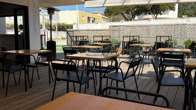 Cocinero/a y Ayudante/a de Cocina