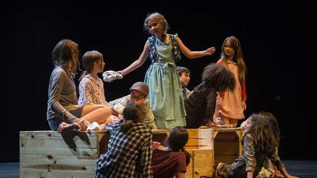 MONITOR/A DE TEATRO MUSICAL CON NIÑOS - EXTRAESCOLARES 2025/2026