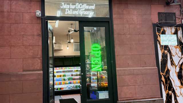 Deli cook