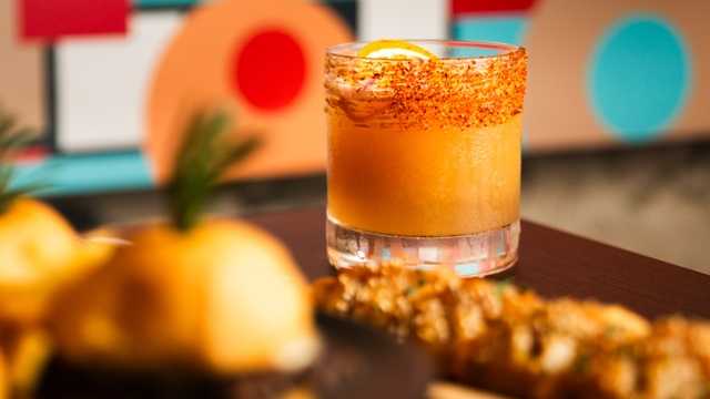 Cocinero/a y Ayudante/a de Cocina