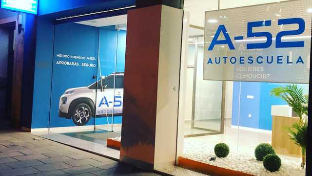 ADMINISTRATIVA AUTOESCUELA A52