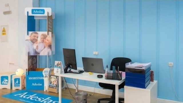 Asesor/a Administrativo y Comercial