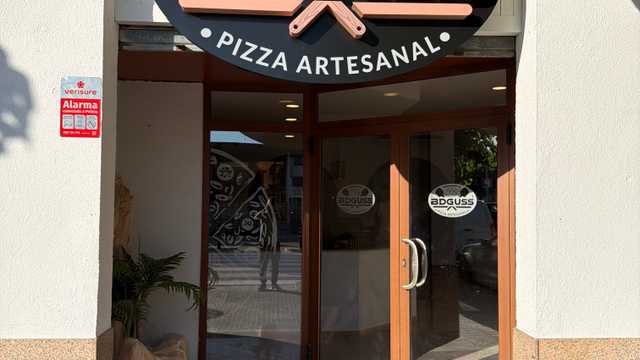 Camarero/a y Recepcionista