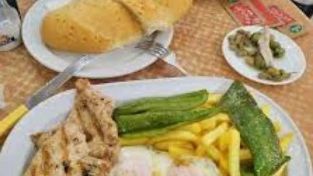 Ayudante/a de Cocina