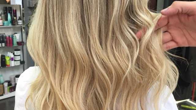 Peluquero/a Junior – Experiencia mínima 1 año (color y mechas)