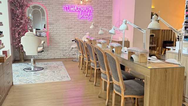 Buscamos Manicurista Técnica de Uñas en Madrid