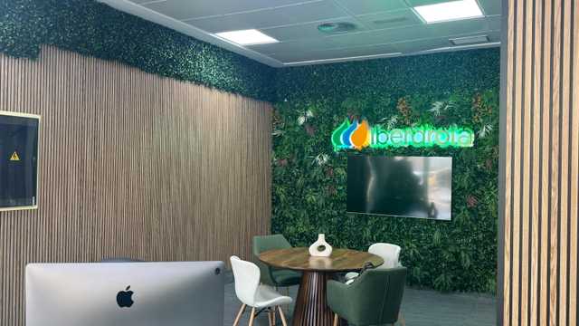 Administrativ@ Comercial Oficina Iberdrola