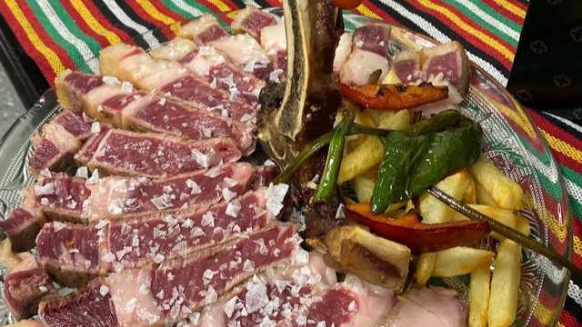 Camarero/a