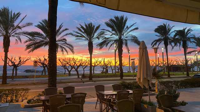 Cocinero/a y Ayudante/a de Cocina