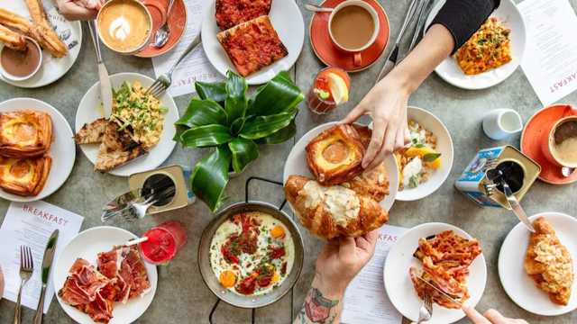 Restaurant Host / Hostess