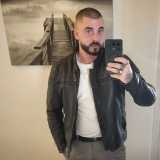 Denis R. avatar icon