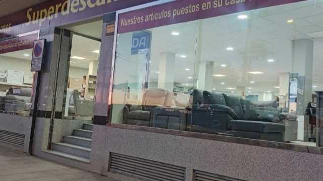Dependiente/a