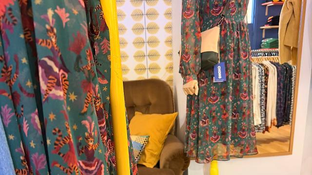 Dependienta de boutique multimarca