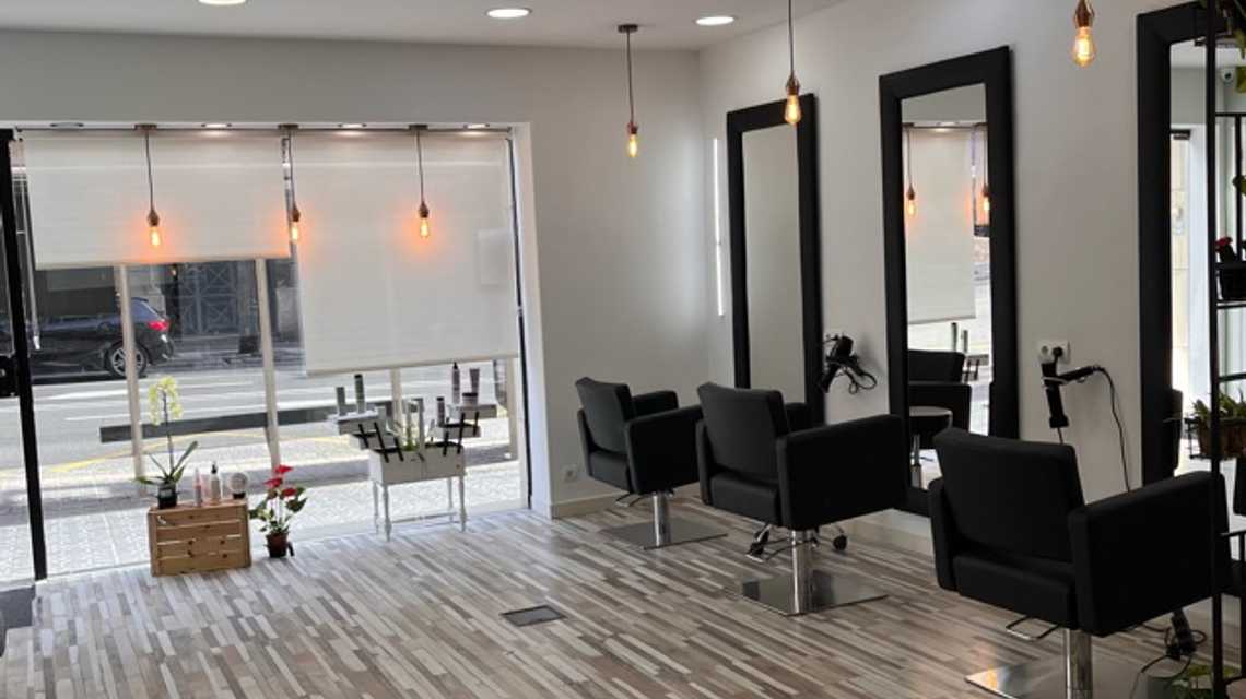 Aire peluqueria  cover image