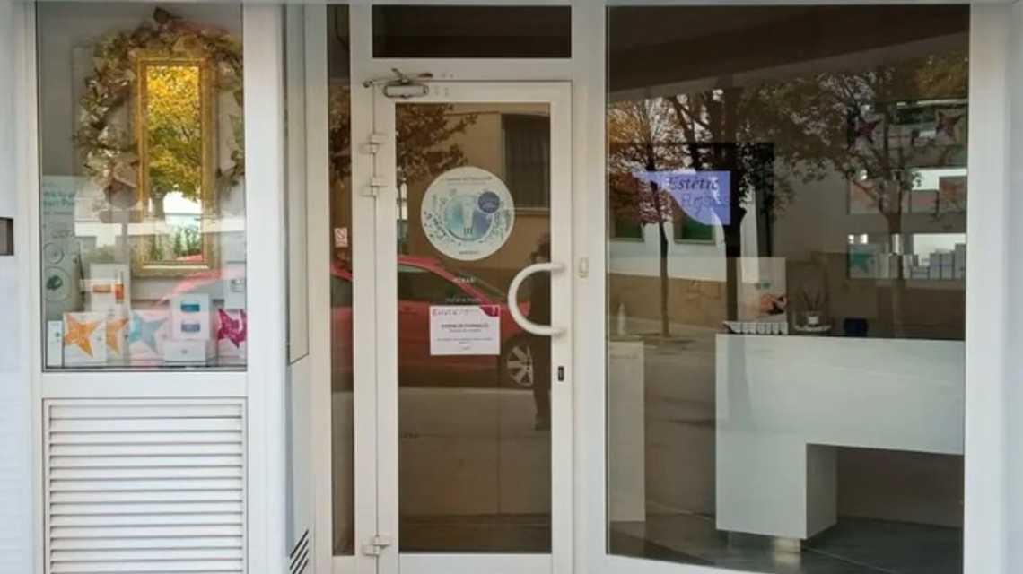 Estetic Roses cover image