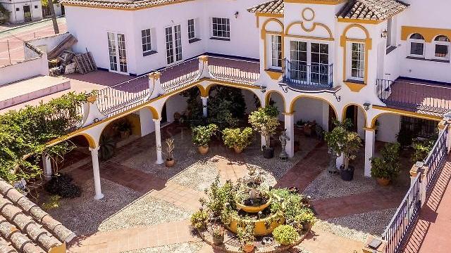 Cuidadores de finca