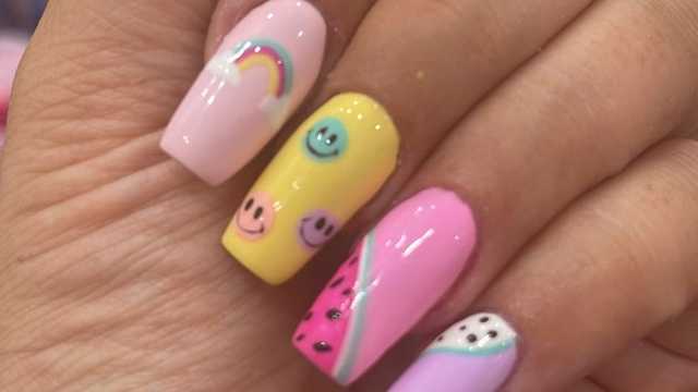 Manicurista Técnica Uñas Acrilicas