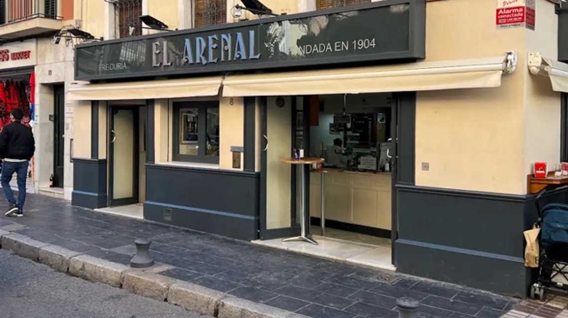 Freiduría El Arenal cover image