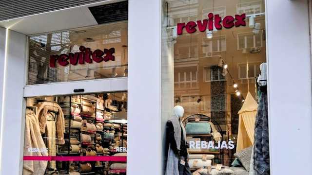 Ayudante/a de Dependiente/a