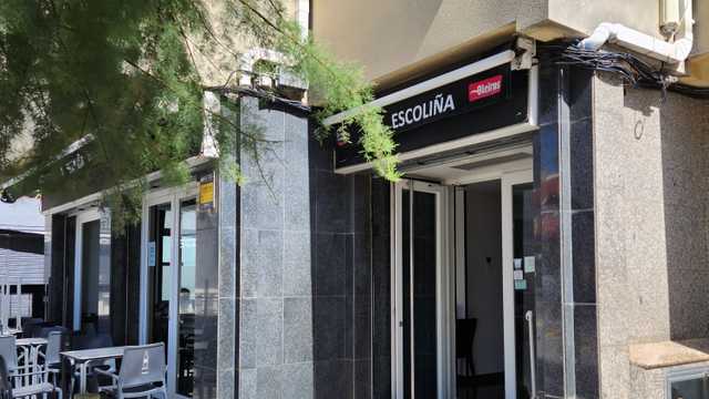 Camarero/a y Ayudante/a de Cocina