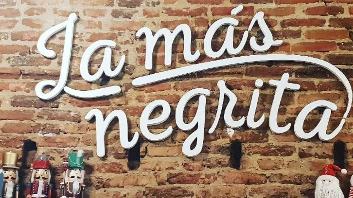 La Mas  Negrita cover image