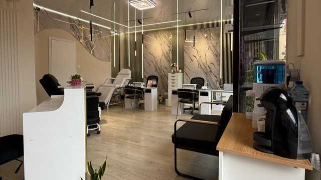 Manicurista Técnica Uñas Acrilicas