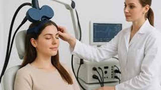 Médico/a – Neuromodulación (rTMS guiado por qEEG) · Barcelona