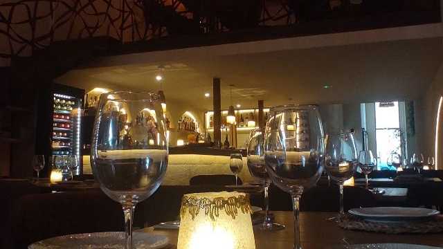 Camarero/a y Ayudante/a de Cocina en Moraira