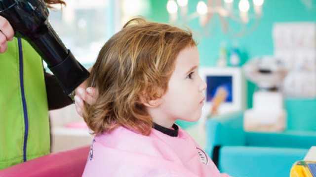 Oficial de Peluquería