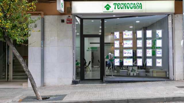ADMINISTRATIVO/A