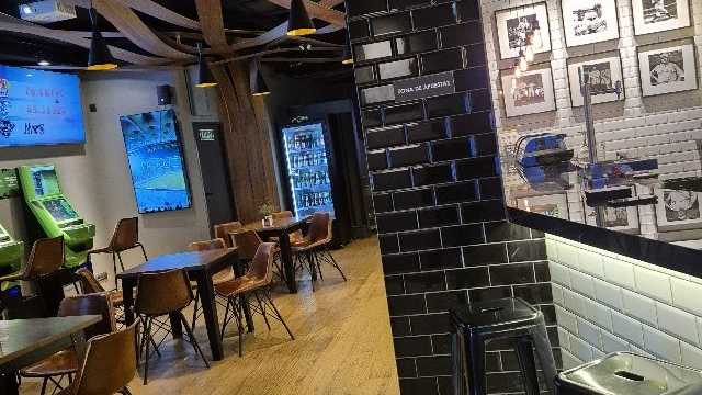 Ayudante de Camarero/a