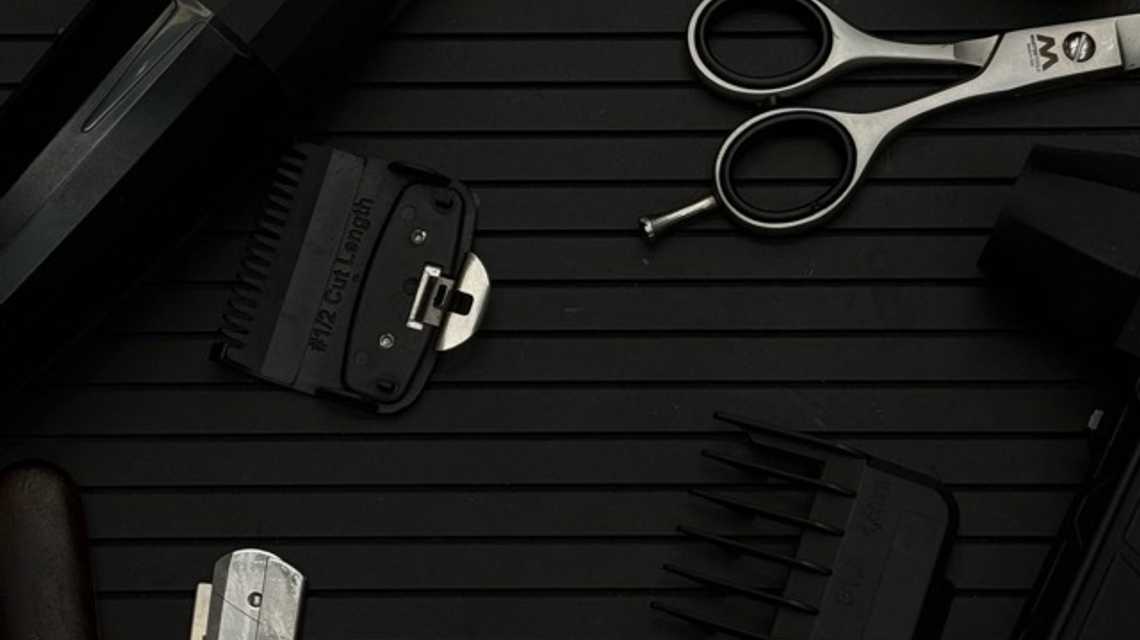 Peluqueria  cover image