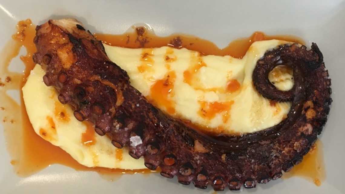 Tapería Meigas cover image