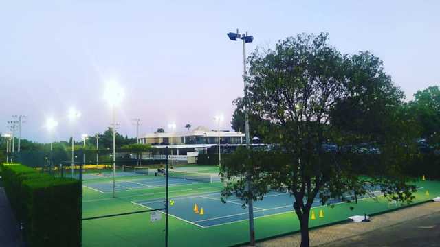 Entrenador/a de tenis nivel I - II