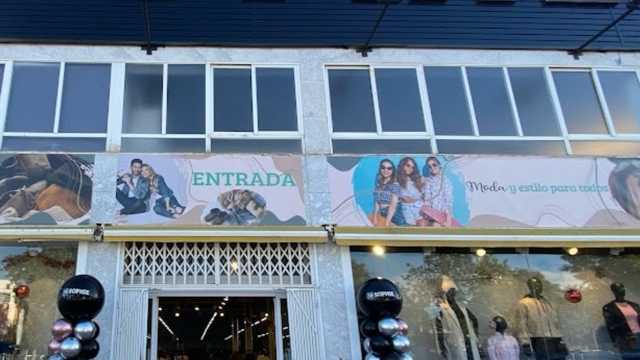 Ayudante/a de Dependiente/a