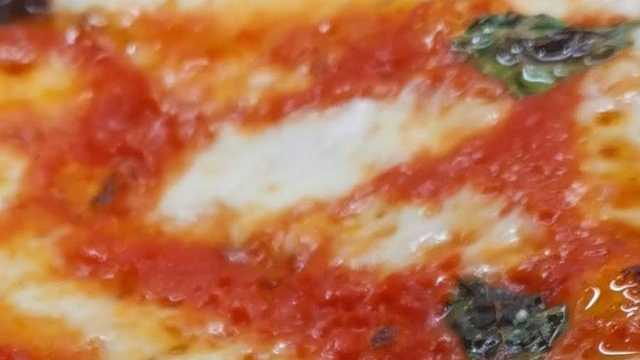 Lavaplatos y ayudante de cocina