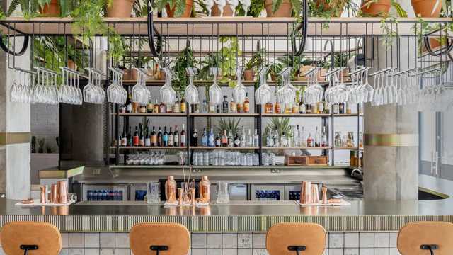 F&B Hosts (Bar & Cafe)