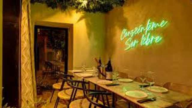 ¡Buscamos camarero/a CON INGLÉS! ENTREVISTA GRUPAL