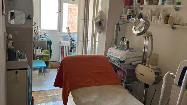 Beauty Therapist