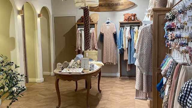 Dependienta de tienda / Sales Assistant / Asesora de moda