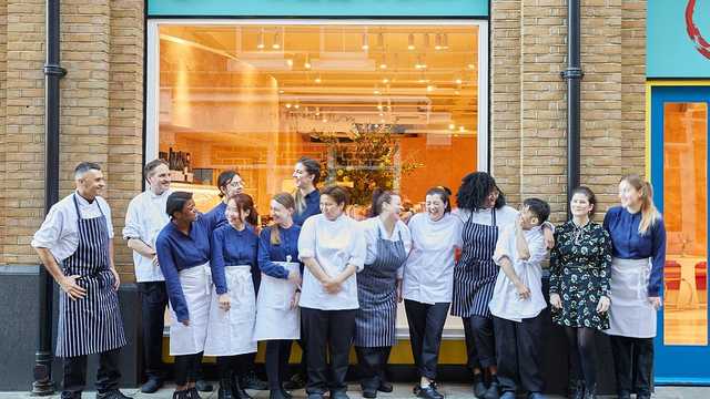 Bar / Waiting Staff