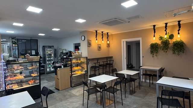 Camarero/a y Cocinero/a