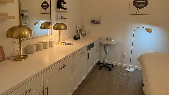 Shared Treatment Room – Esthetician / PMU / Lash / Massage Therapist