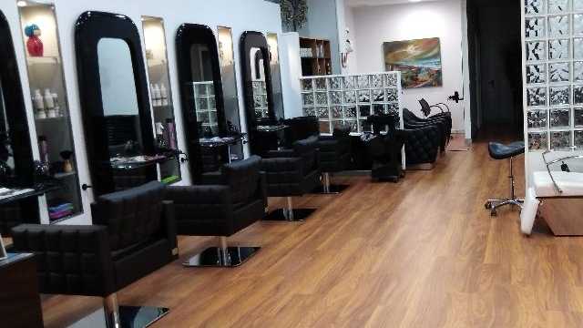 Oficial de Peluquería