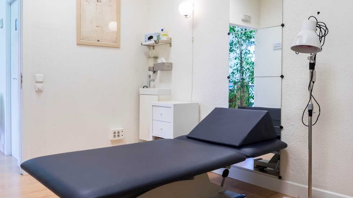 Clínica de Fisioterapia Fisiocentrum cover image